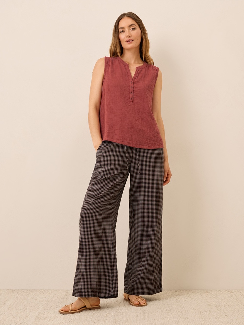 Pact Organic Coastal Double Gauze Henley Tank in Tuscan Red Cotton Size XS